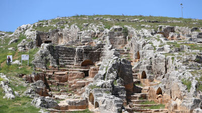 Depremi hasarsız atlatan Perre'de kazılar başladı