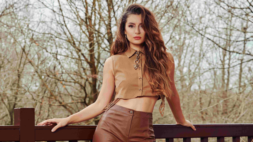 Atiye'den Anneler Günü şarkısı