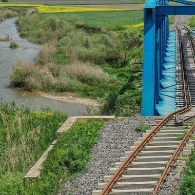 Seferler yapılamıyor! Deprem demir köprüyü de vurdu