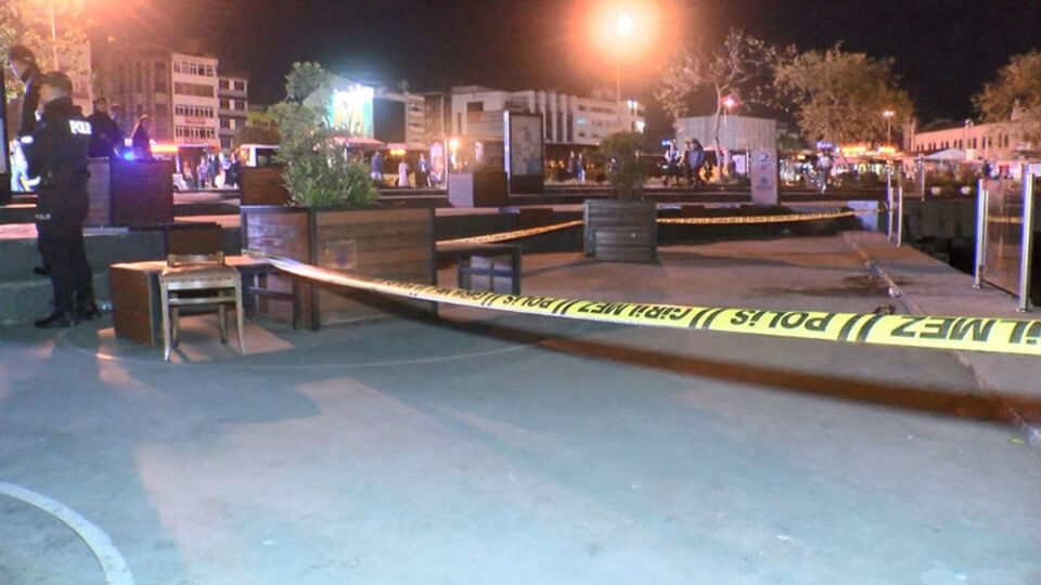Kadıköy Rıhtım'da istek türkü cinayeti