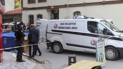 Anne, iki aylık bebeğini 6'ncı kattan aşağıya attı!