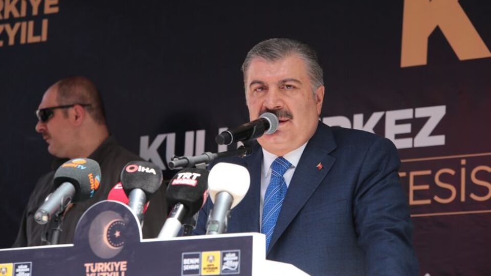 Bakan Koca: Bakkal babanın çırağı olarak büyüdüm