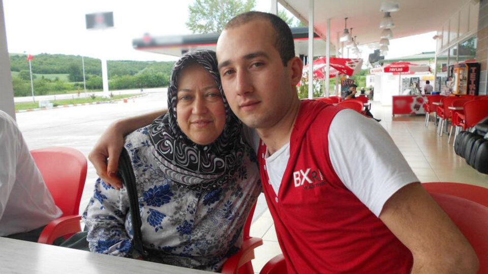 Motosiklet devrildi: Anne öldü, oğlu yaralandı