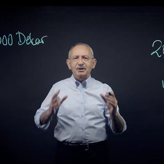 Kılıçdaroğlu tahta önünde: Petrokimya Özel Ekonomi Bölgeleri projesi