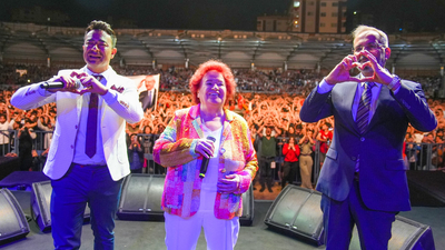 Tarsus'ta sahne aldı