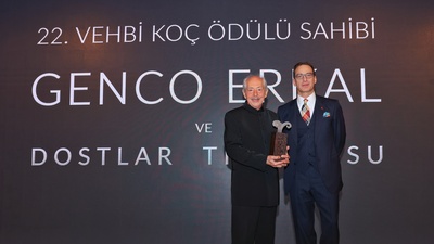 Genco Erkal ve Dostlar Tiyatrosu, 22. Vehbi Koç Ödülü'nün sahibi oldu