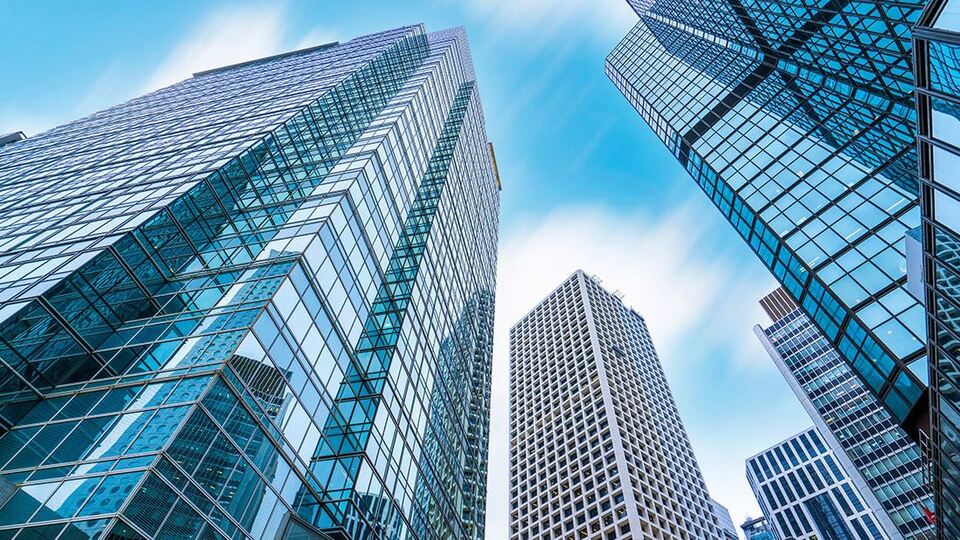 Bankalar yüksek faizle kârlarını katladı