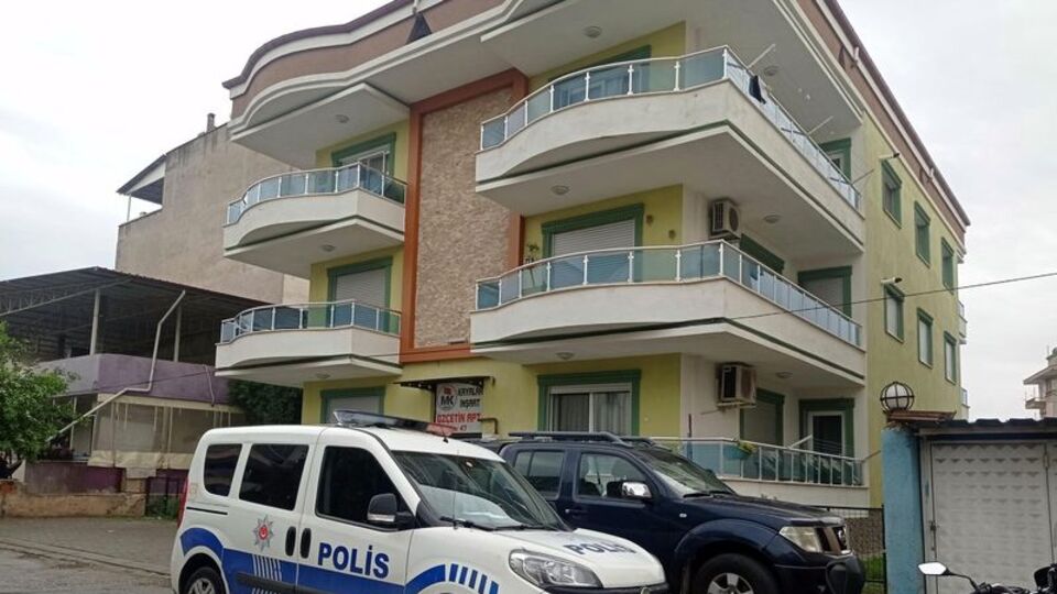 Eşini döve döve öldürdü! Vahşet!