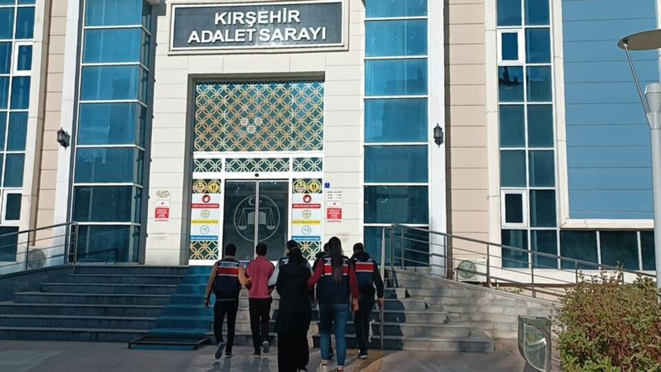 Eylem hazırlığındaki DEAŞ'lı teröristler yakalandı