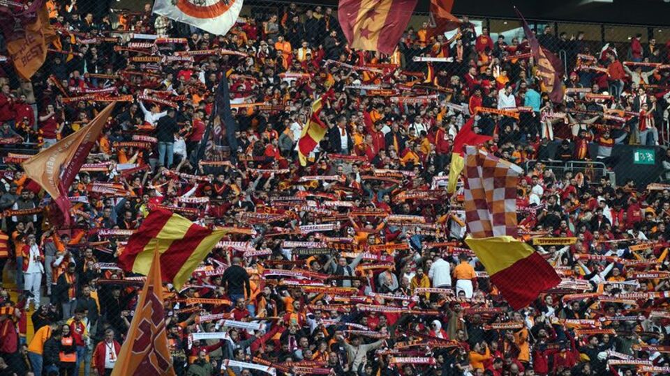 Galatasaray'da biletler 1 dakikada bitti