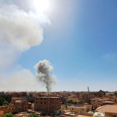 "Sudan'da elçilik aracına ateş açıldı"