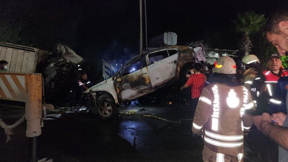 Hatay'da feci kaza: 12 kişi can verdi