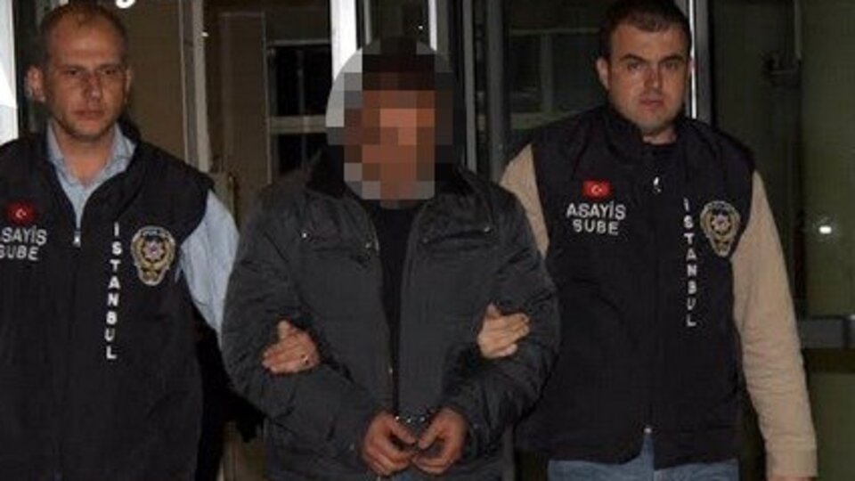 İş yerini ele geçirmek için ortağının sekreterini öldürdü!