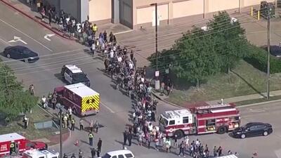 ABD'nin Texas eyaletindeki AVM'ye silahlı saldırıda en az 8 kişi öldürüldü