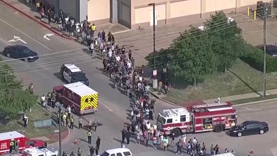 ABD'nin Texas eyaletindeki AVM'ye silahlı saldırıda en az 8 kişi öldürüldü