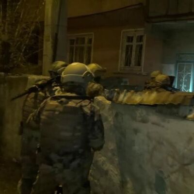 İzmir'de Kökünü Kurutma Operasyonu'nda 310 gözaltı!