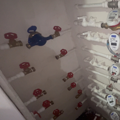 Akılalmaz hırsızlık! Binadaki tüm su sayaçlarını çaldılar