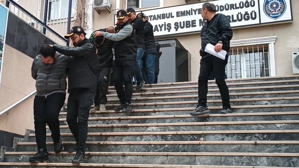 Sözde ucuz otomobil vaadiyle vurgun yaptılar!