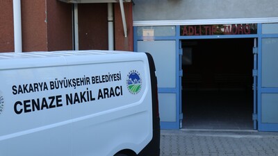 Emekli polis memuru birlikte yaşadığı kadını öldürdü!