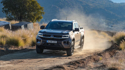 Kendi ülkesinden önce Türkiye'ye geldi