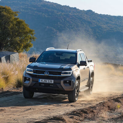Kendi ülkesinden önce Türkiye'ye geldi