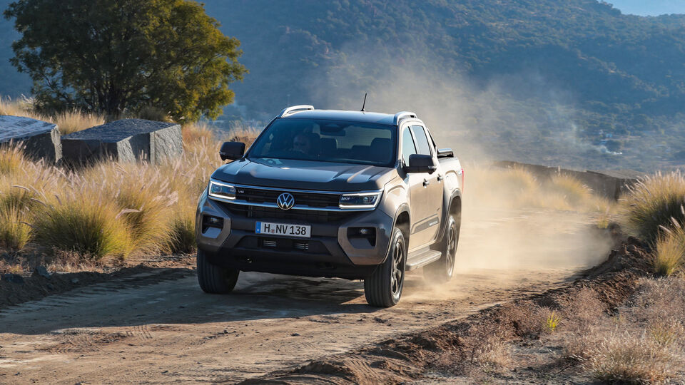 Kendi ülkesinden önce Türkiye'ye geldi