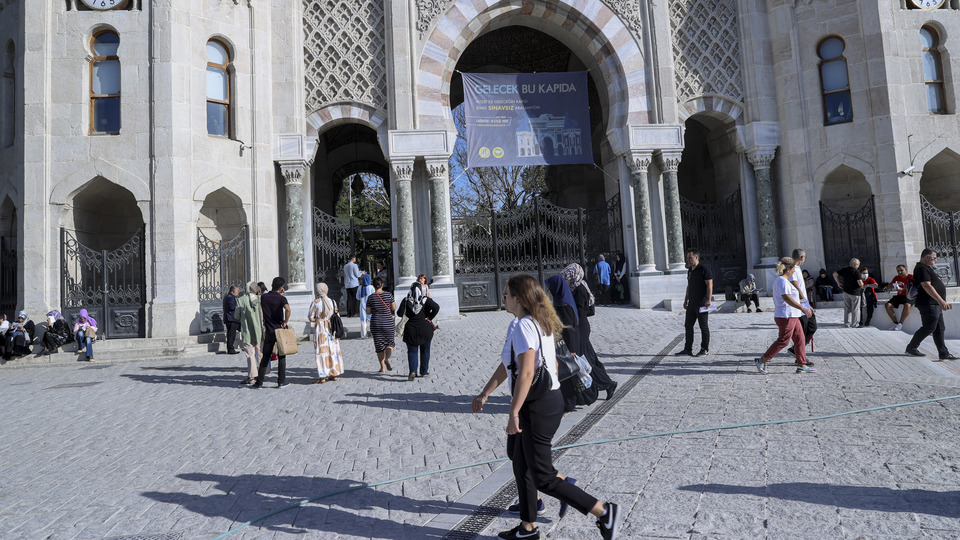 Depremzede öğrencilere ek yüzde 25 kontenjan