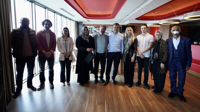 Ekrem İmamoğlu, Erzurum'da yaralanan vatandaşlarla bir araya geldi