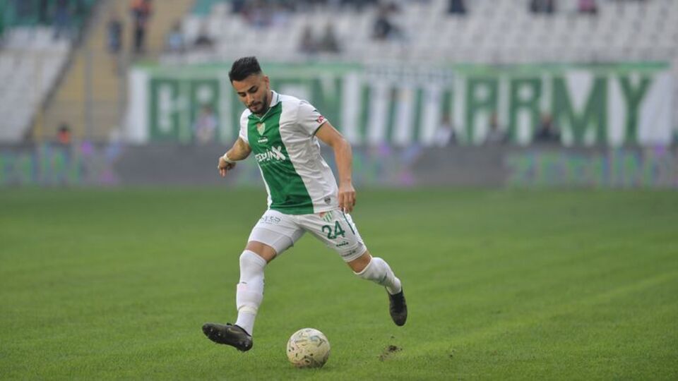 Bursaspor'da üç imza birden