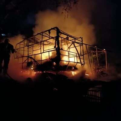 Karavanı alevler sardı! İngiliz kadın hayatını kaybetti