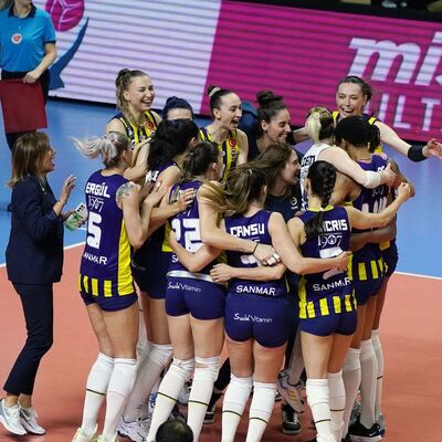 Voleybolda şampiyon Fenerbahçe Opet!