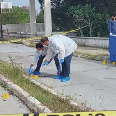 Zeynep'in ölüp ölmediğini kontrol etmek için geri dönmüş