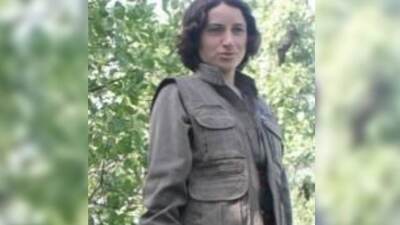 Öldürülen teröristin yerine oy kullanırken yakalandı