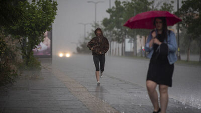 Marmara ve Ege'de gök gürültülü sağanak