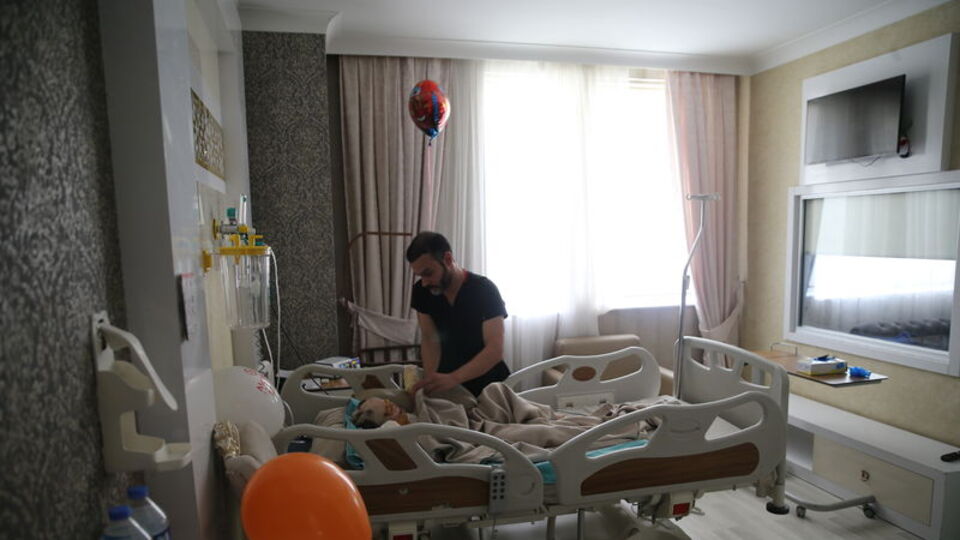 Vücudu yanan küçük Eymen'e Şanlıurfa'da doku nakli