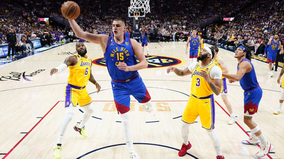 Denver, Lakers karşısında galibiyetle başladı