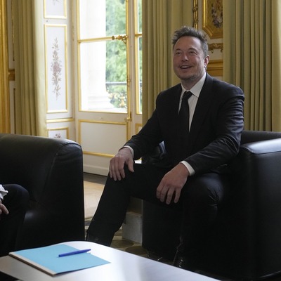 Musk'tan "arabada uyudum" itirafı