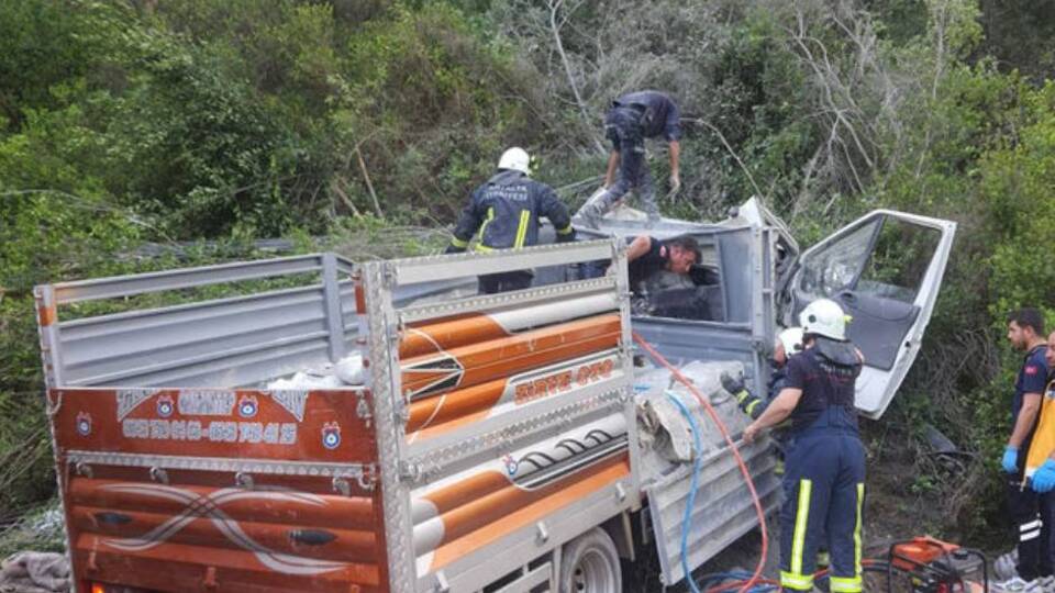 Antalya'da fren faciası: 2 ölü, 1 yaralı