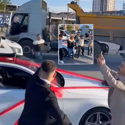 O anlar kamerada! TIR'ı yolun ortasına bıraktı! Horon aşkı!