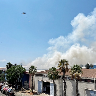 Kuruyemiş deposu alevlere teslim oldu!