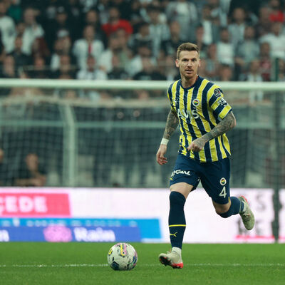 Fenerbahçe'de kadro dışı kararı!