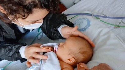 Doktor çift, SMA'lı bebekleri için zamanla yarışıyor