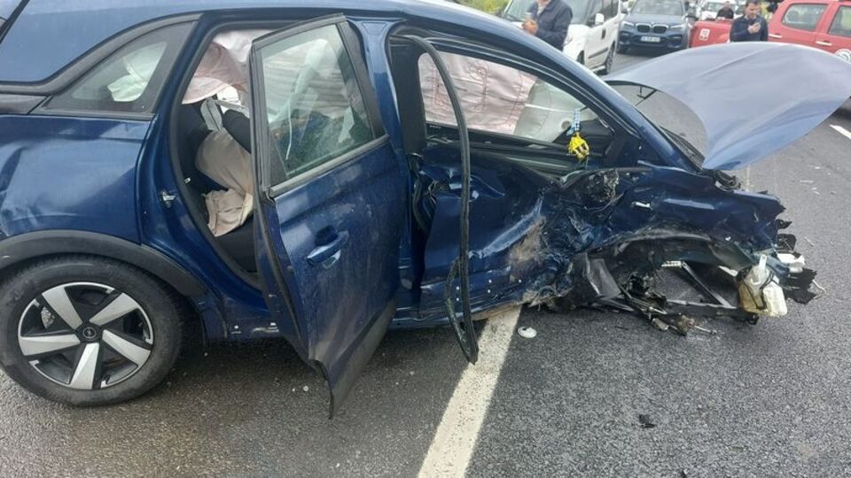 Tekirdağ'da iki otomobil çarpıştı: 1 ölü, 2 yaralı