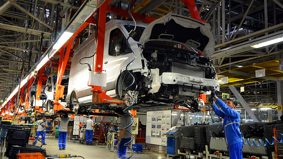 Ürettiği araçları deniz yoluyla gönderecek