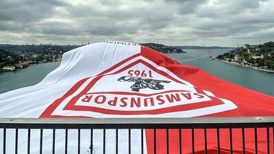 Samsunspor bayrağı İstanbul Boğazı'nda!