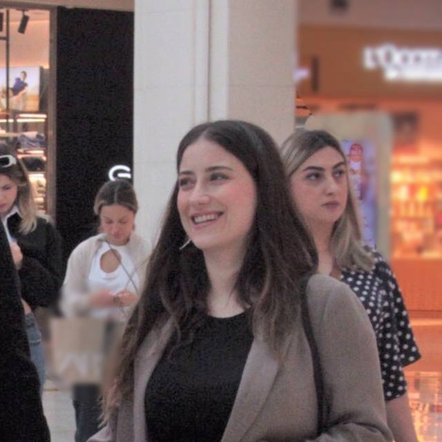 "Çocuklar evde, bakıcıları bakıyor"