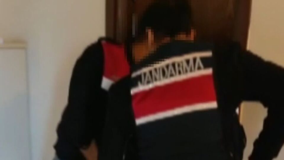 İş insanının 7 milyon TL'lik mücevheri ile aracını gasp ettiler! Zanlı yakını çıktı!