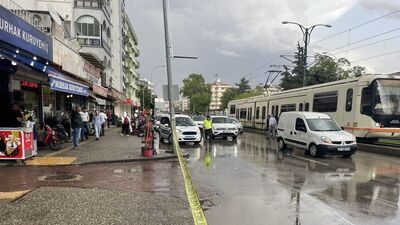 15 yaşındaki çocuğa tramvay çarptı