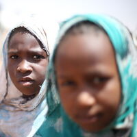 Bu ülkede kızlar evlenmek için zorla şişmanlatılıyor