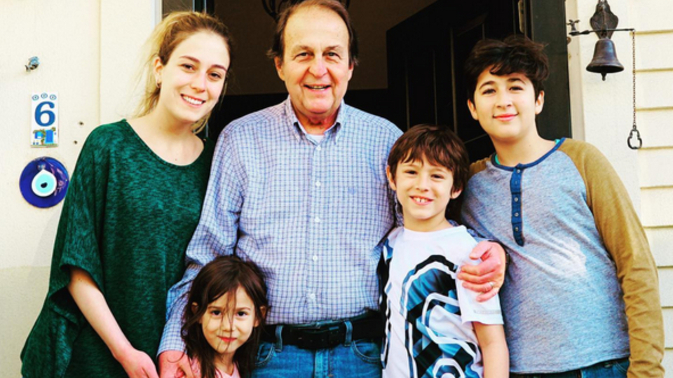 Ünlü profesör hayatını kaybetti